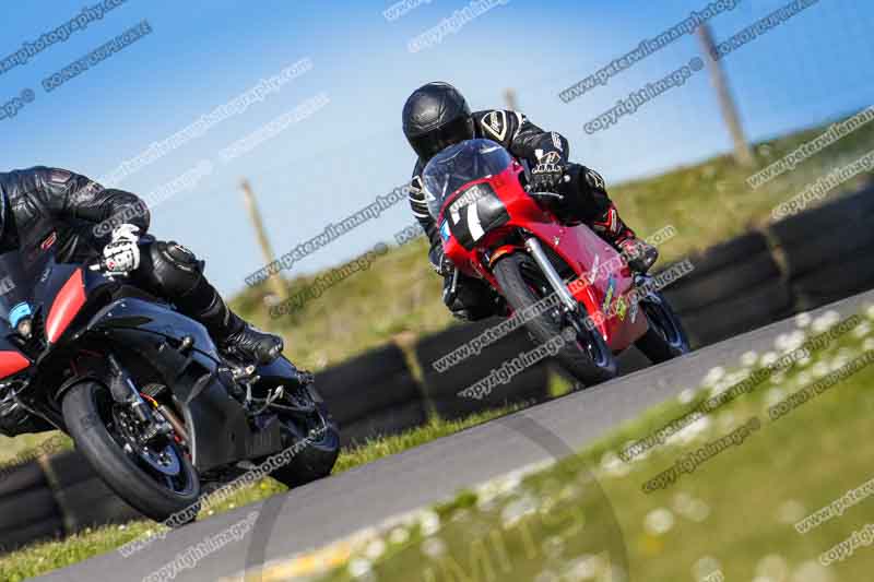 anglesey no limits trackday;anglesey photographs;anglesey trackday photographs;enduro digital images;event digital images;eventdigitalimages;no limits trackdays;peter wileman photography;racing digital images;trac mon;trackday digital images;trackday photos;ty croes